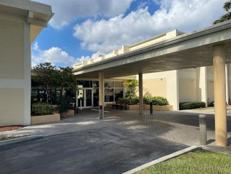 2520 NE 1st Court Boynton Beach FL 33435