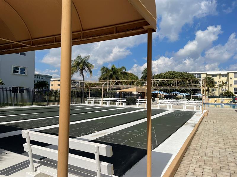 2520 NE 1st Court Boynton Beach FL 33435