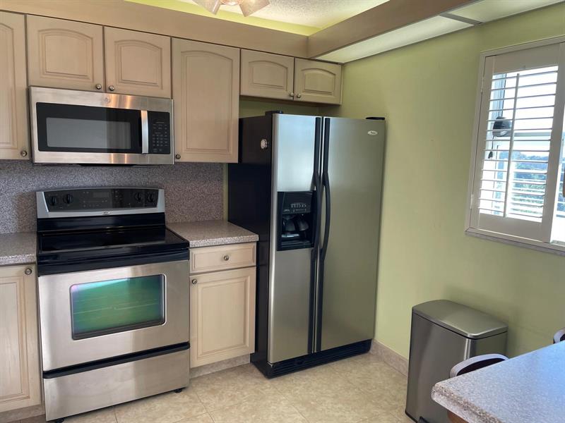 2520 NE 1st Court Boynton Beach FL 33435