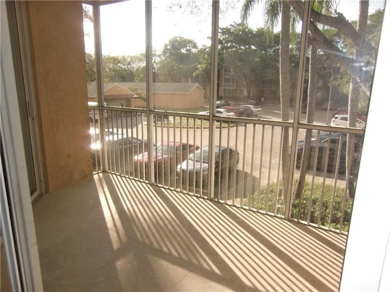 4045 W Mcnab Road Pompano Beach FL 33069