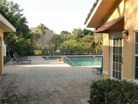 4045 W Mcnab Road Pompano Beach FL 33069