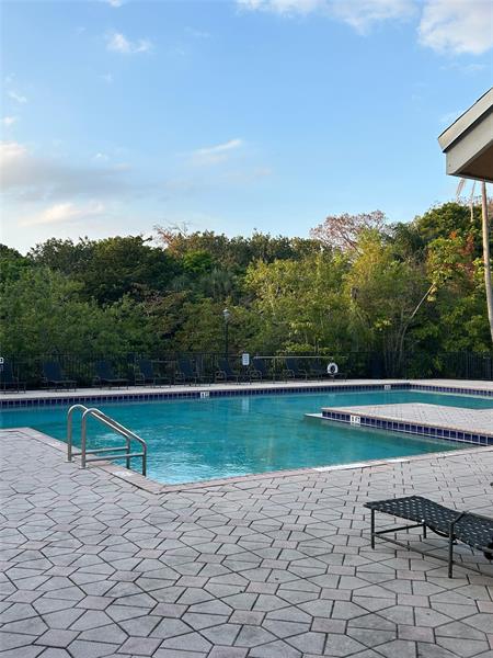 4045 W Mcnab Road Pompano Beach FL 33069