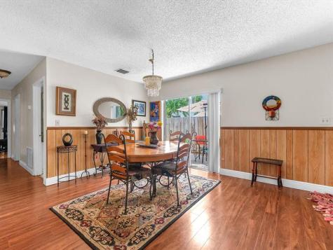 6171 SW 6th Margate FL 33068