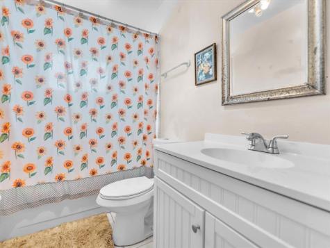 6171 SW 6th Margate FL 33068