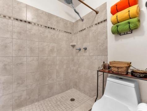 6171 SW 6th Margate FL 33068