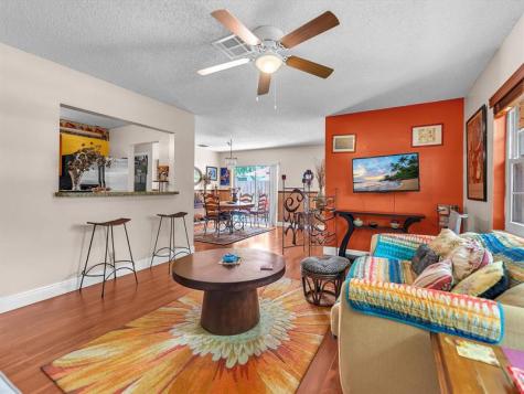 6171 SW 6th Margate FL 33068