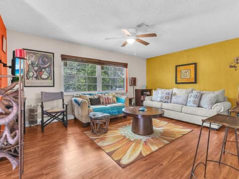 6171 SW 6th Margate FL 33068