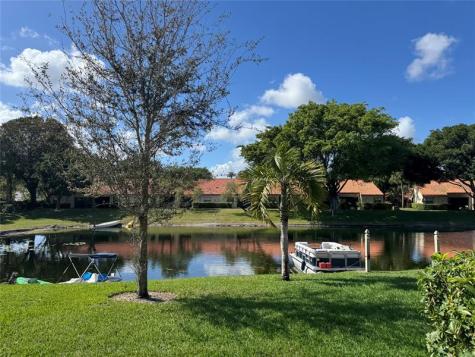 84 Centennial Court Deerfield Beach FL 33442