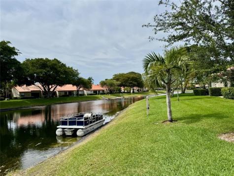 84 Centennial Court Deerfield Beach FL 33442