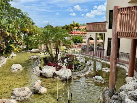 84 Centennial Court Deerfield Beach FL 33442