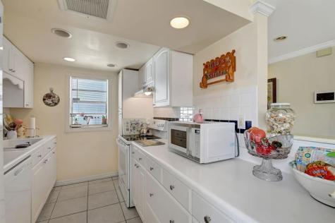 689 NE 6th Court Boynton Beach FL 33435