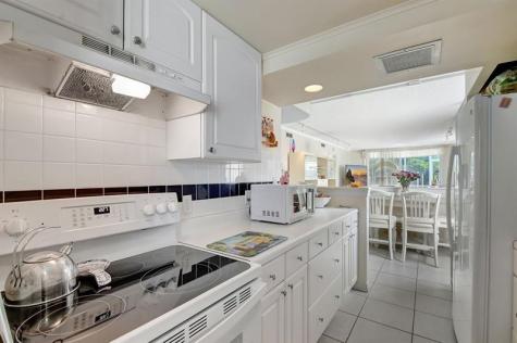 689 NE 6th Court Boynton Beach FL 33435