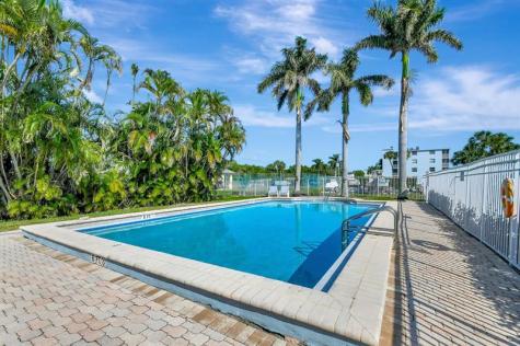 689 NE 6th Court Boynton Beach FL 33435