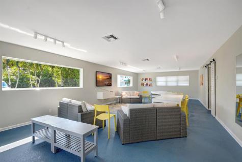 689 NE 6th Court Boynton Beach FL 33435