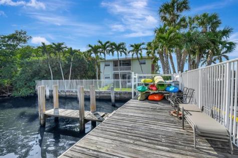 689 NE 6th Court Boynton Beach FL 33435