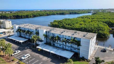 689 NE 6th Court Boynton Beach FL 33435