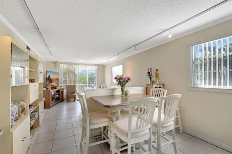 689 NE 6th Court Boynton Beach FL 33435