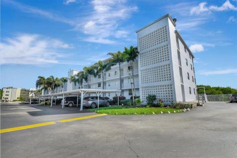 689 NE 6th Court Boynton Beach FL 33435