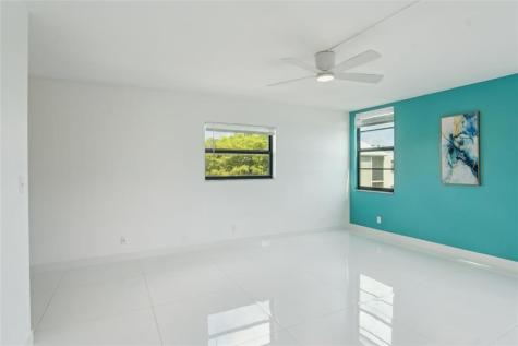 2205 S Cypress Bend Drive Pompano Beach FL 33069