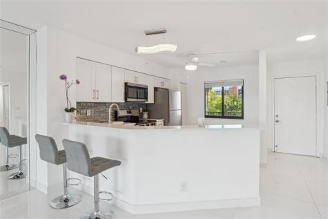 2205 S Cypress Bend Drive Pompano Beach FL 33069