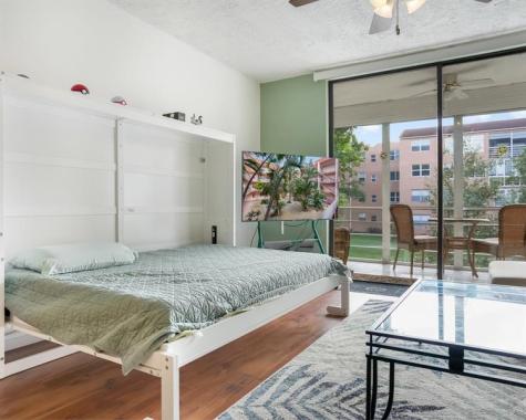 2851 Somerset Drive Lauderdale Lakes FL 33311