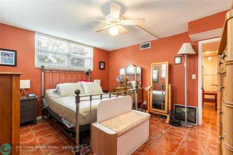 820 S Hollybrook Drive Pembroke Pines FL 33025