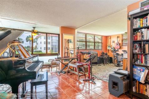 820 S Hollybrook Drive Pembroke Pines FL 33025