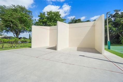3260 Carambola Circle S Coconut Creek FL 33066