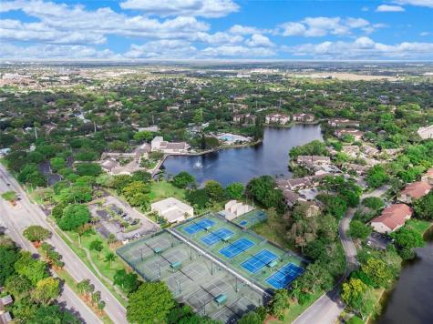 3260 Carambola Circle S Coconut Creek FL 33066
