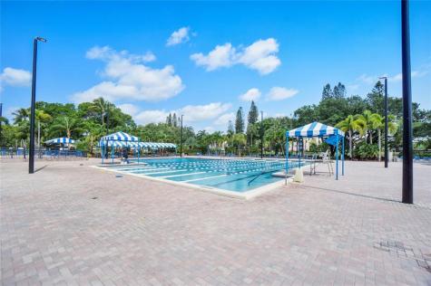 3260 Carambola Circle S Coconut Creek FL 33066