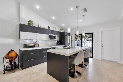 3260 Carambola Circle S Coconut Creek FL 33066