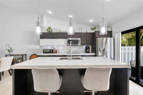3260 Carambola Circle S Coconut Creek FL 33066