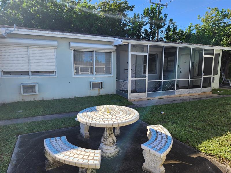 2213 Lincoln Street Hollywood FL 33020