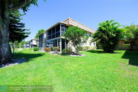 633 Brittany N Delray Beach FL 33446