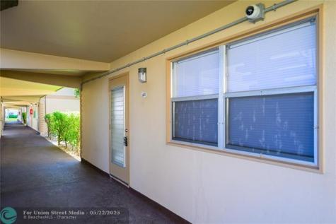 633 Brittany N Delray Beach FL 33446