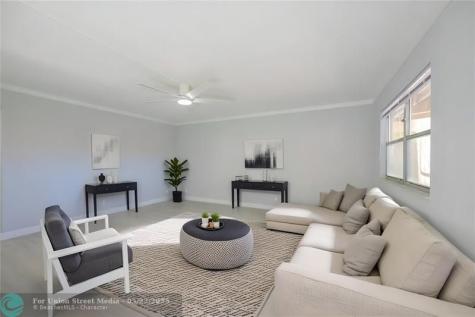 633 Brittany N Delray Beach FL 33446