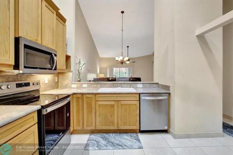 9720 Malvern Drive Tamarac FL 33321
