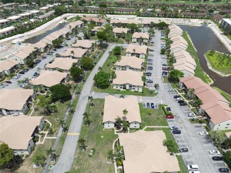 7673 Tahiti Lane Lake Worth FL 33467