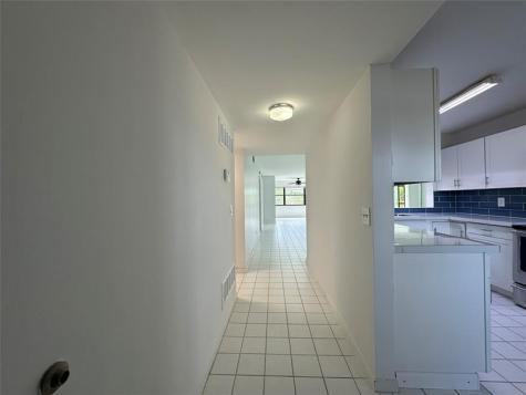 7673 Tahiti Lane Lake Worth FL 33467