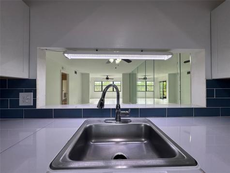 7673 Tahiti Lane Lake Worth FL 33467