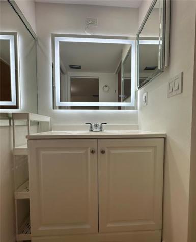 7673 Tahiti Lane Lake Worth FL 33467