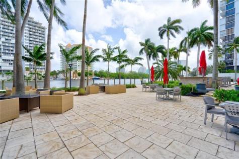 2670 E Sunrise Boulevard Fort Lauderdale FL 33304
