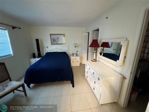 9260 SW 14 Street Boca Raton FL 33428