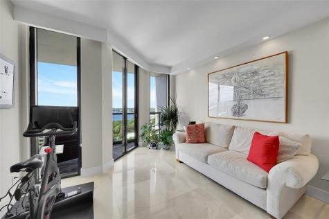 1300 S Ocean Boulevard Pompano Beach FL 33062