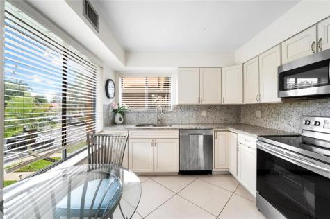 11205 Green Lake 204 Drive Boynton Beach FL 33437