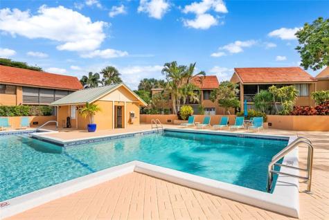 11205 Green Lake 204 Drive Boynton Beach FL 33437