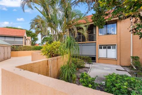 11205 Green Lake 204 Drive Boynton Beach FL 33437