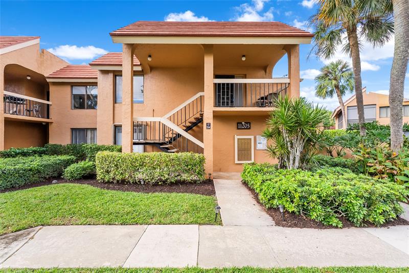 11205 Green Lake 204 Drive Boynton Beach FL 33437