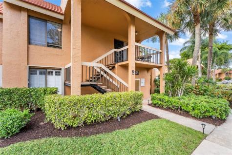 11205 Green Lake 204 Drive Boynton Beach FL 33437