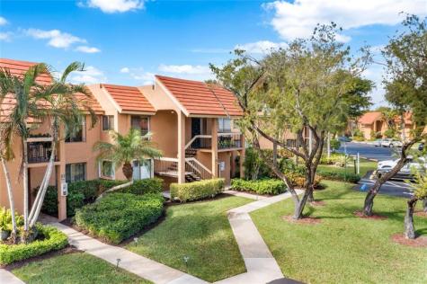 11205 Green Lake 204 Drive Boynton Beach FL 33437